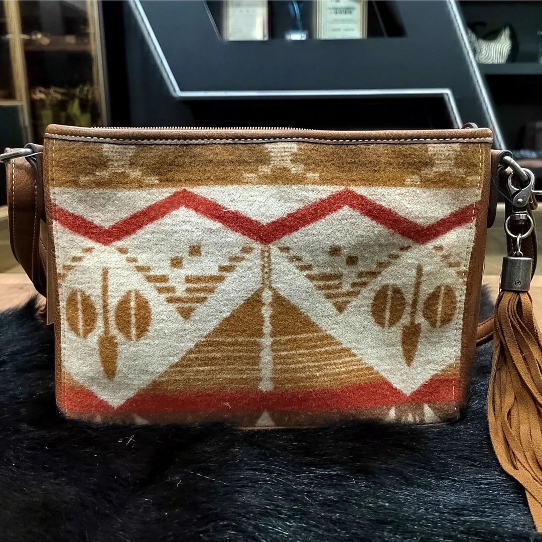 复古百搭流苏单肩斜挎包