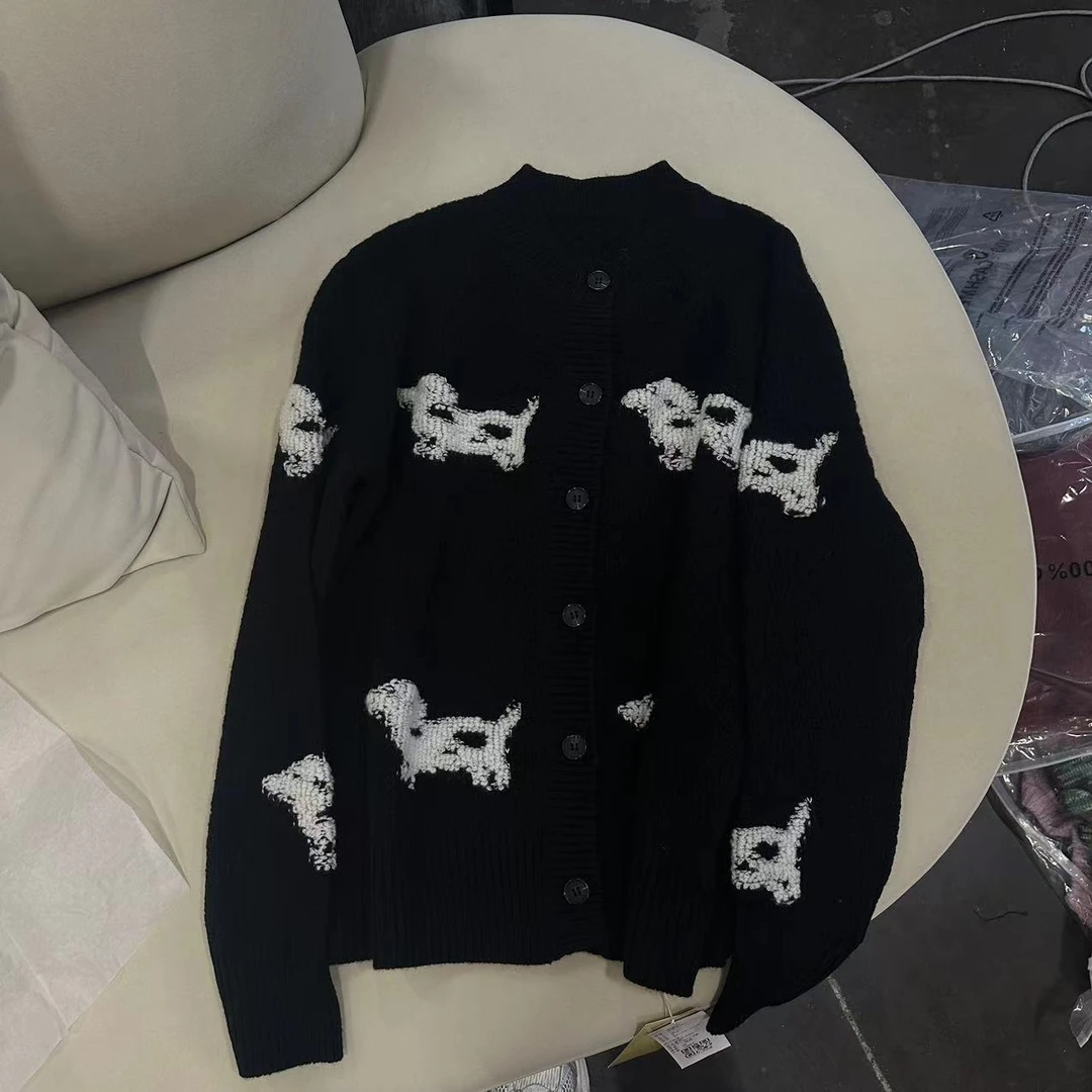 【俩月羊绒】轻奢241321-100羊绒慵懒风时尚小狗图案针织开衫