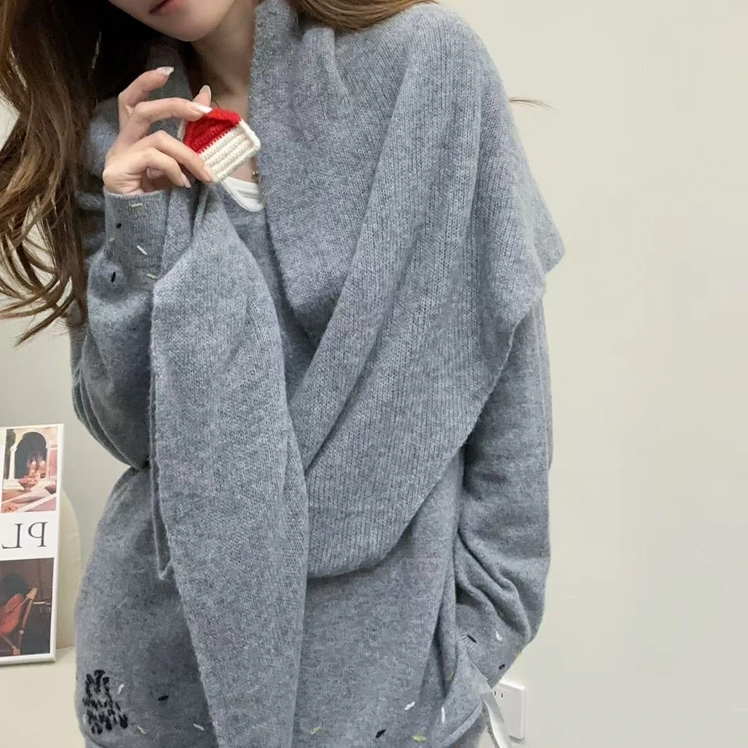 【围巾】轻奢241649-100羊绒设计感可爱卡通针织三角围巾