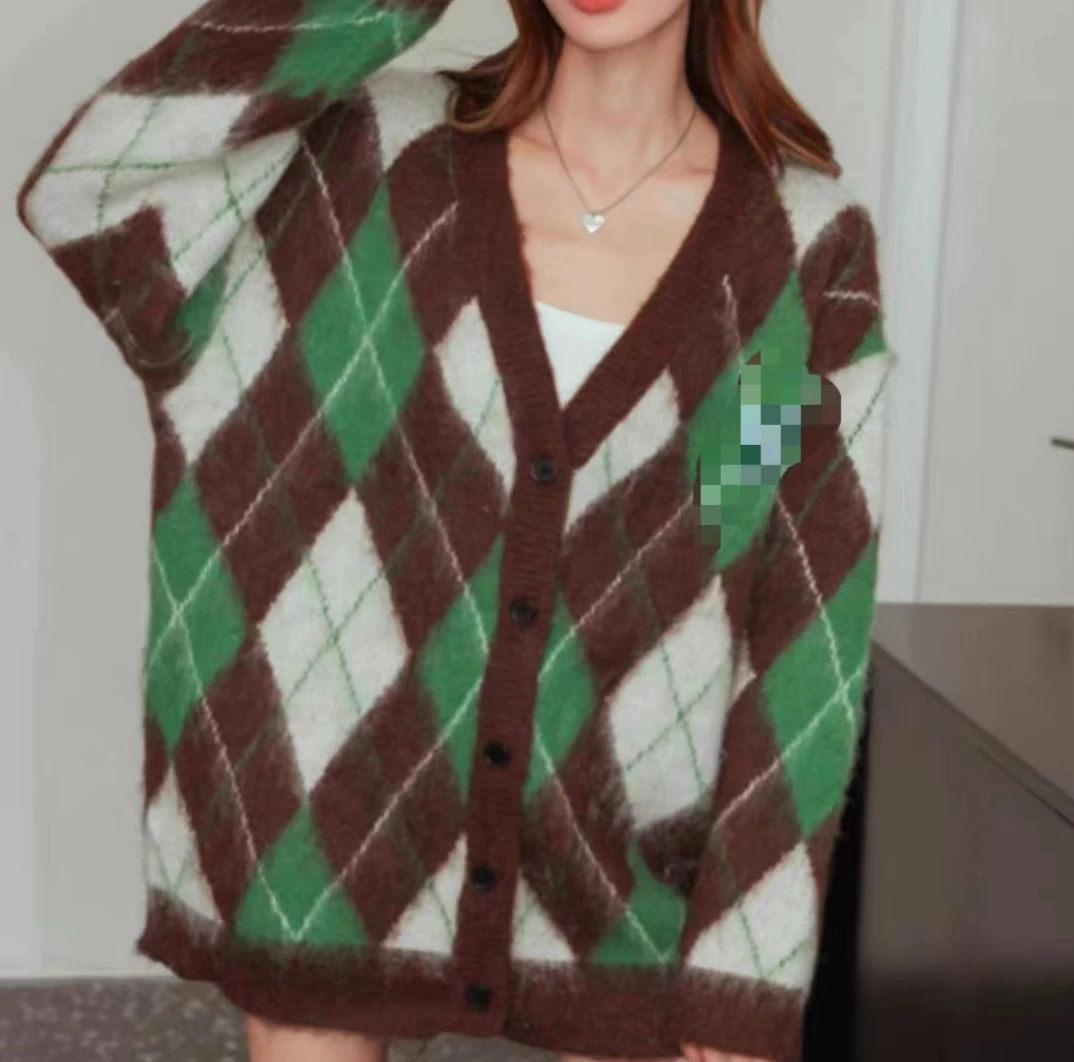 【俩月羊绒】100山羊绒拉绒工艺231925-时尚潮流拼色菱形格针织外套