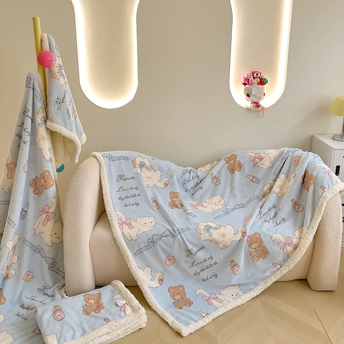 加厚牛奶绒羊羔绒毯子印花抱毯双层多功能盖毯披肩毯秋冬新款