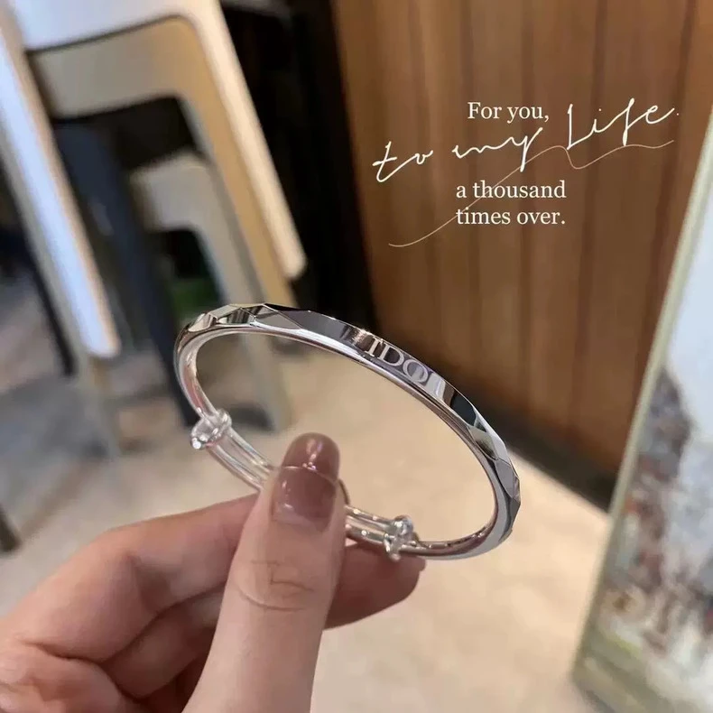 足银手镯 正品纯银手镯女9足银镯子实心生日送女友圣诞节礼物手串