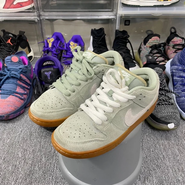 38码/无原盒/Nike Dunk SB 浅绿生胶 低帮休闲鞋/公价2999