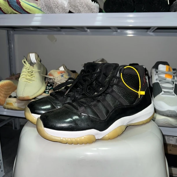 43码/ Jordan Air Jordan 11  高帮 复古篮球鞋