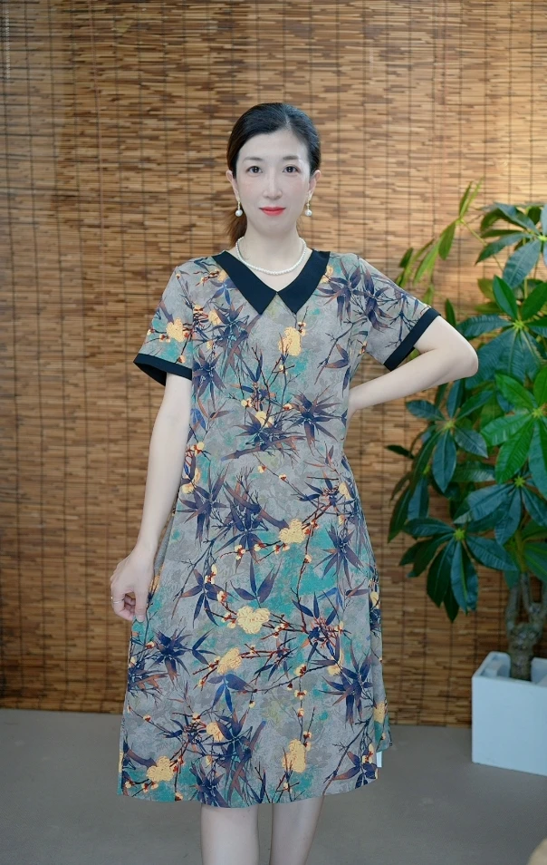 2732中老年时尚妈妈装夏季短袖透气舒适宽松大码显瘦气质连衣裙