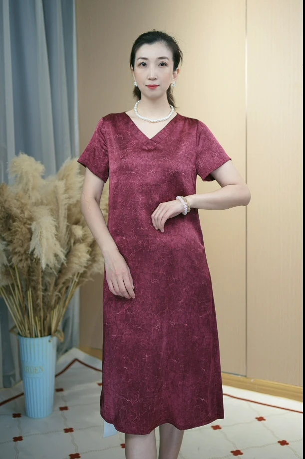 3551号时尚气质显瘦中袖妈妈装宽松百搭大码透气连衣裙