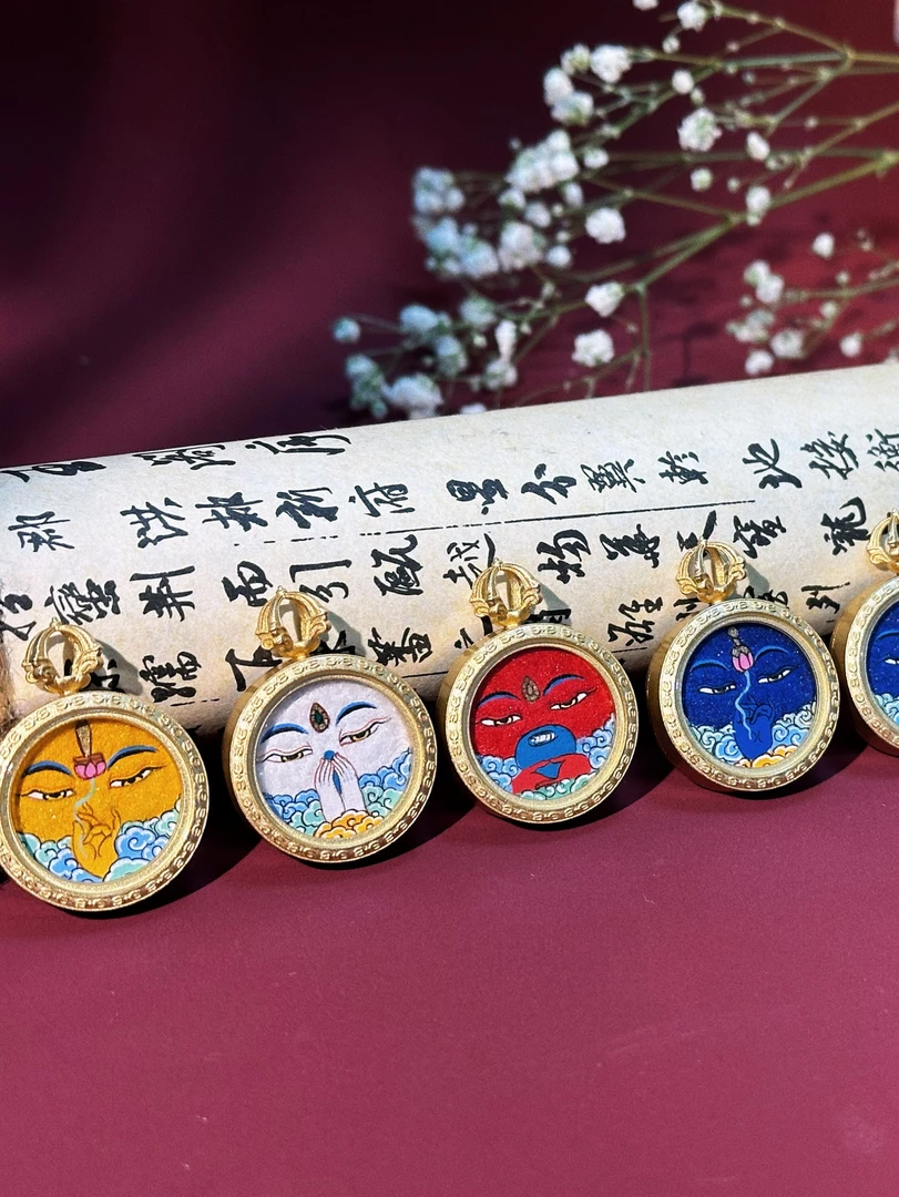 【菩缘藏饰】粗旷砂本本纯手绘矿物颜料唐卡吊坠