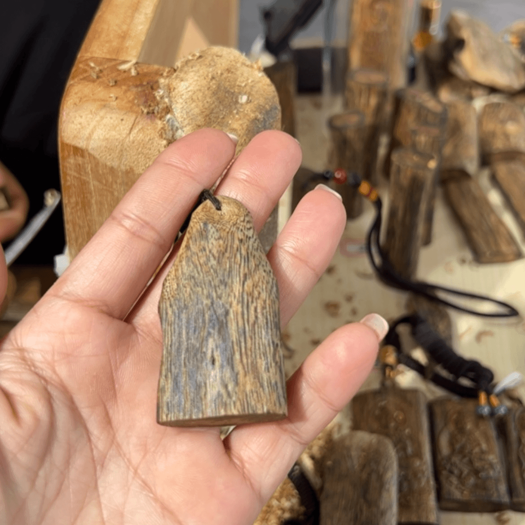 【闪购商品】沉香吊坠一****格绿棋楠吊坠10.8克