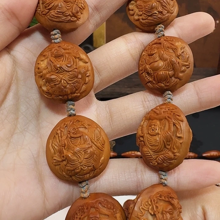 橄榄核核雕瑞兽十八罗汉