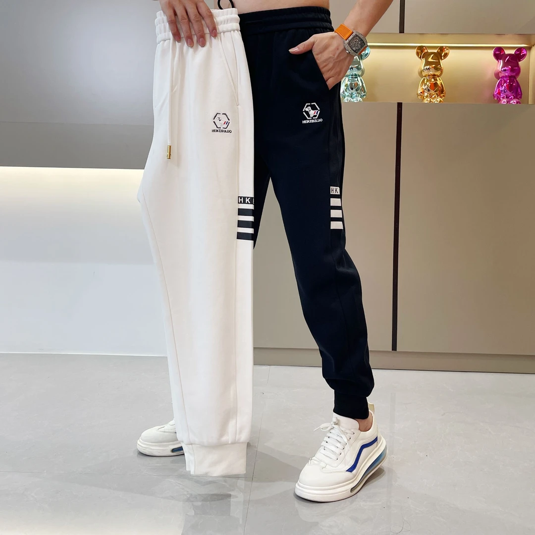 男士秋季旅游时尚潮流修身拼接加厚小狗刺绣束脚运动休闲裤3102