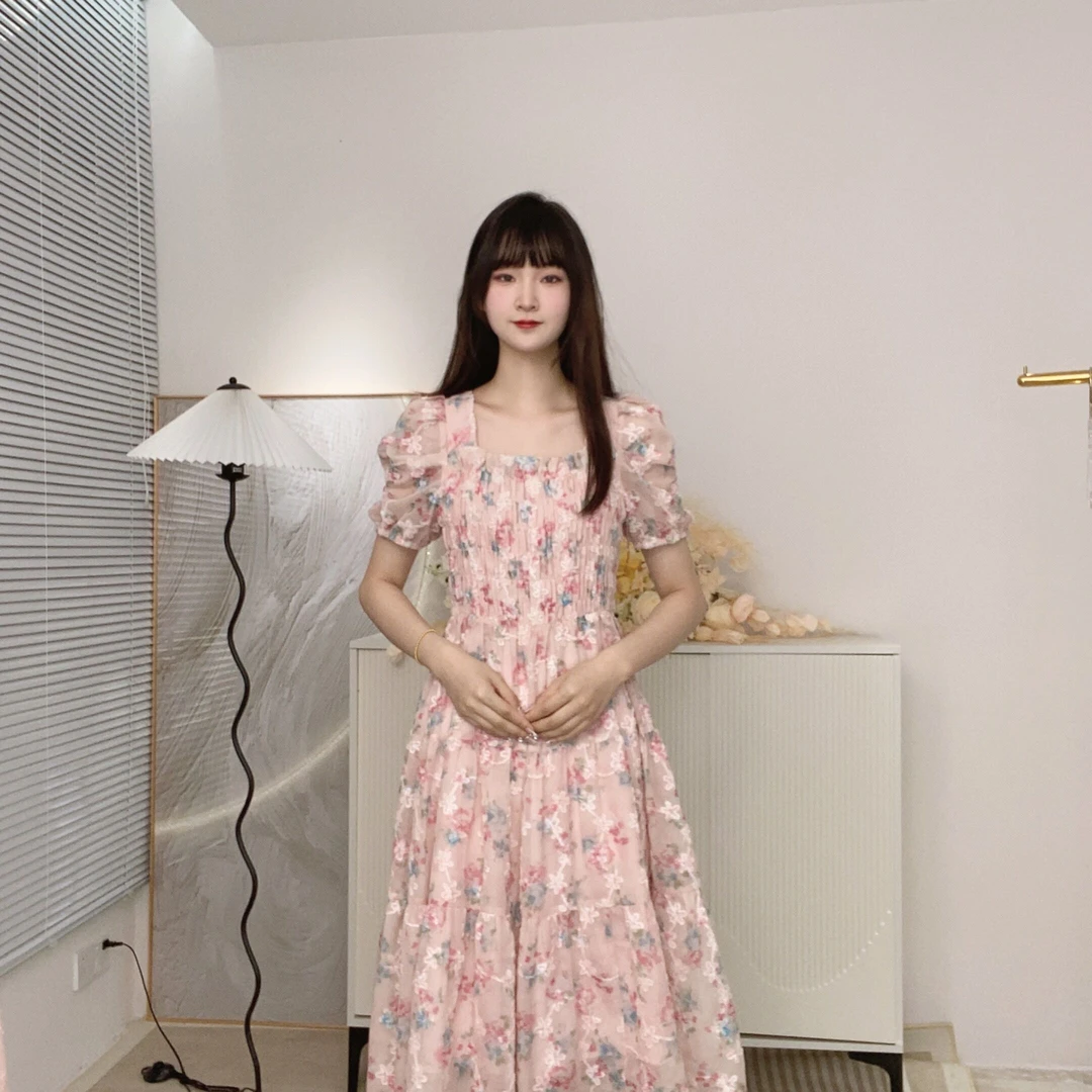 2025年夏季新款遮肚子显瘦设计感遮肚子短袖连衣裙高贵上档次裙子