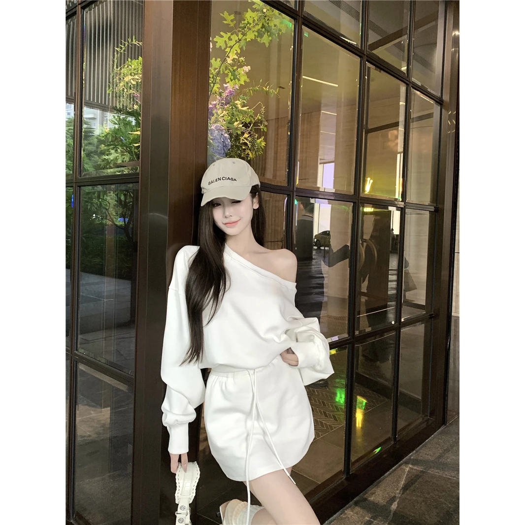 时尚气质美式斜肩卫衣女秋季新款套装设计感小众宽松长袖露肩上衣