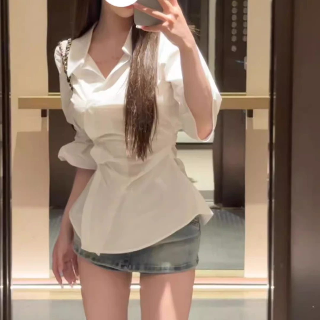 美术馆设计感小众收腰衬衣衬衫女士2025年夏季新款白色洋气时尚风