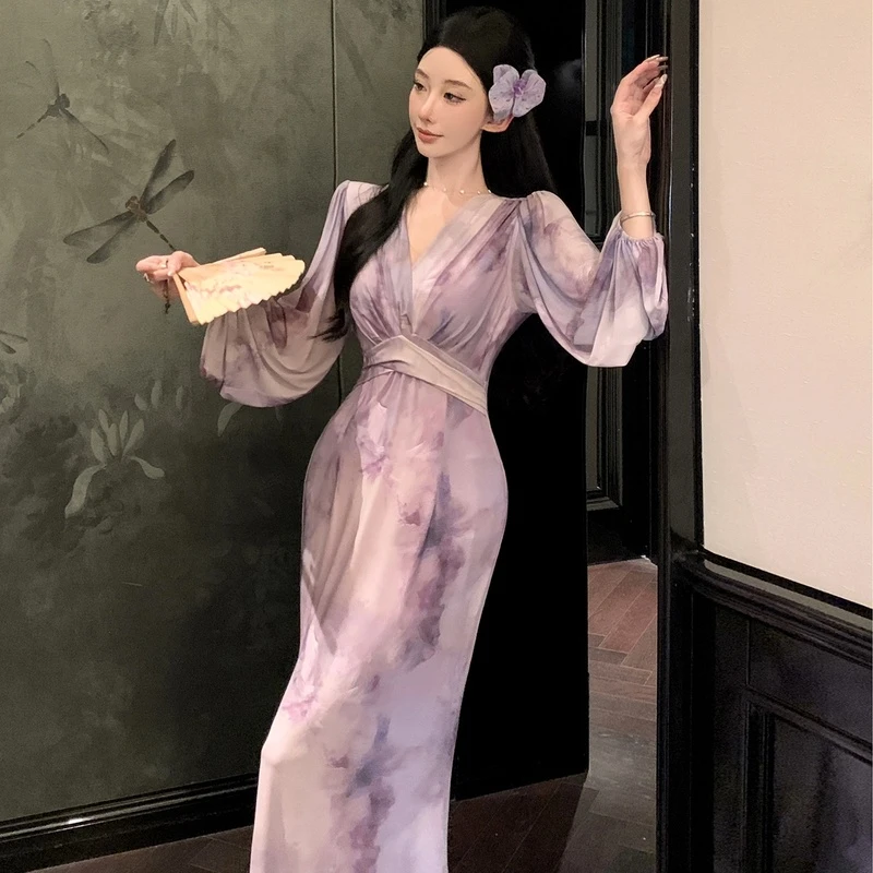 复古晕染弹力网纱女人味紫色连衣裙秋季新款度假温柔风显瘦优雅裙