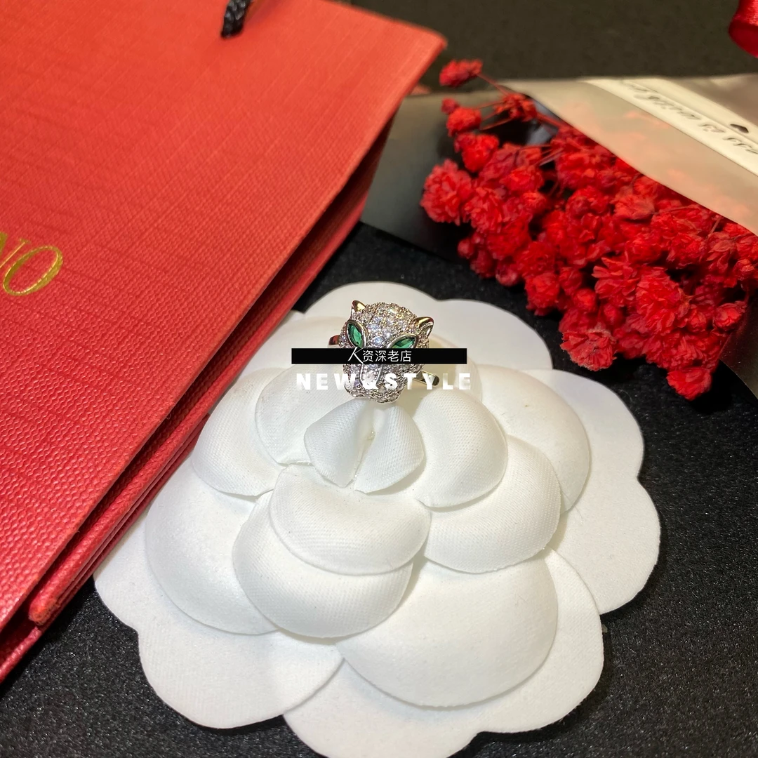 铜合金耳饰 KK 超闪百搭豹子头镶嵌耳骨夹气质~1202