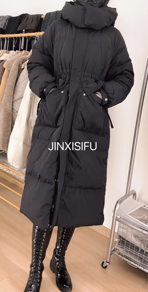 2024年冬季新款韩版中长款过膝收腰连帽黑色百搭外套