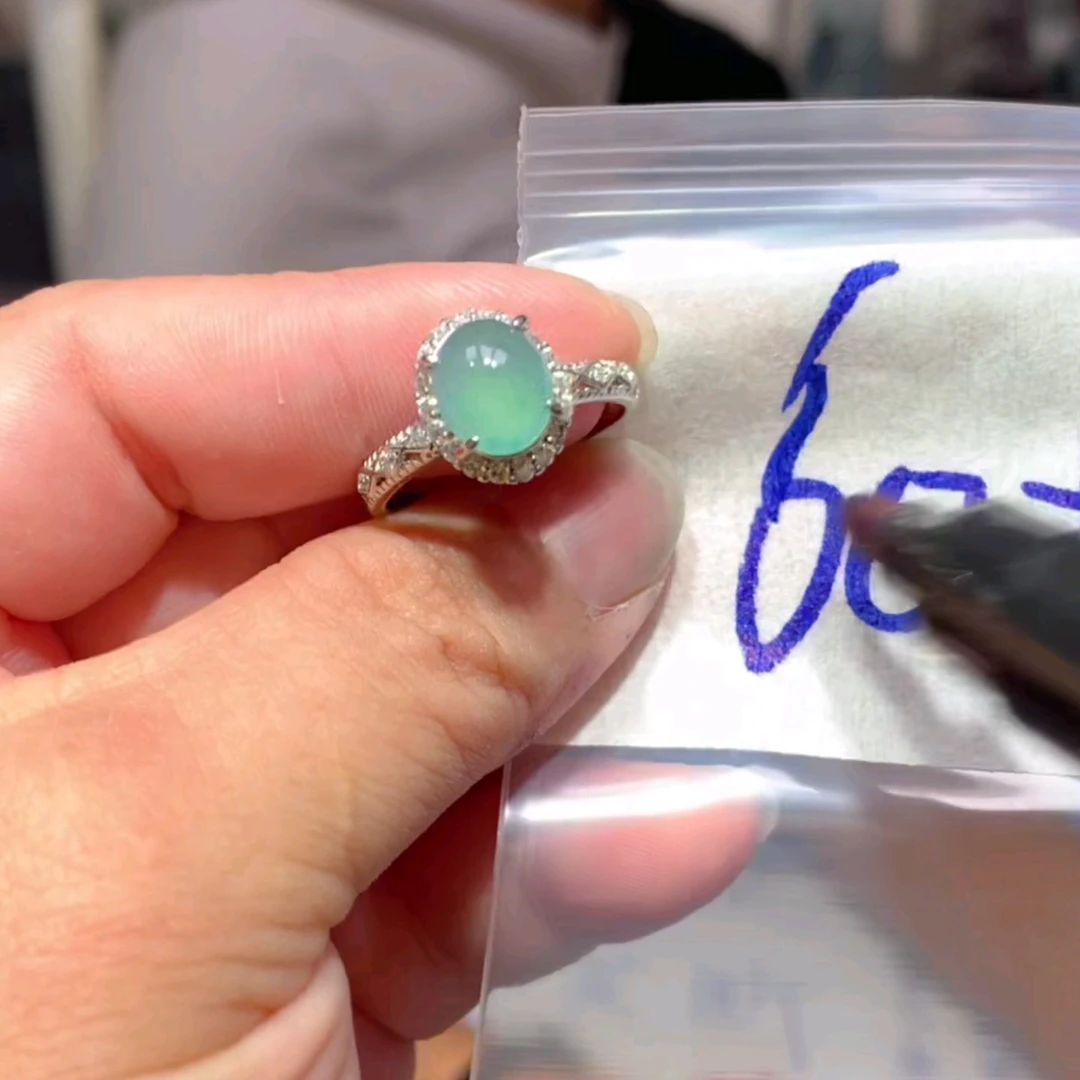 87定制翡翠-多样性发货（发其一）