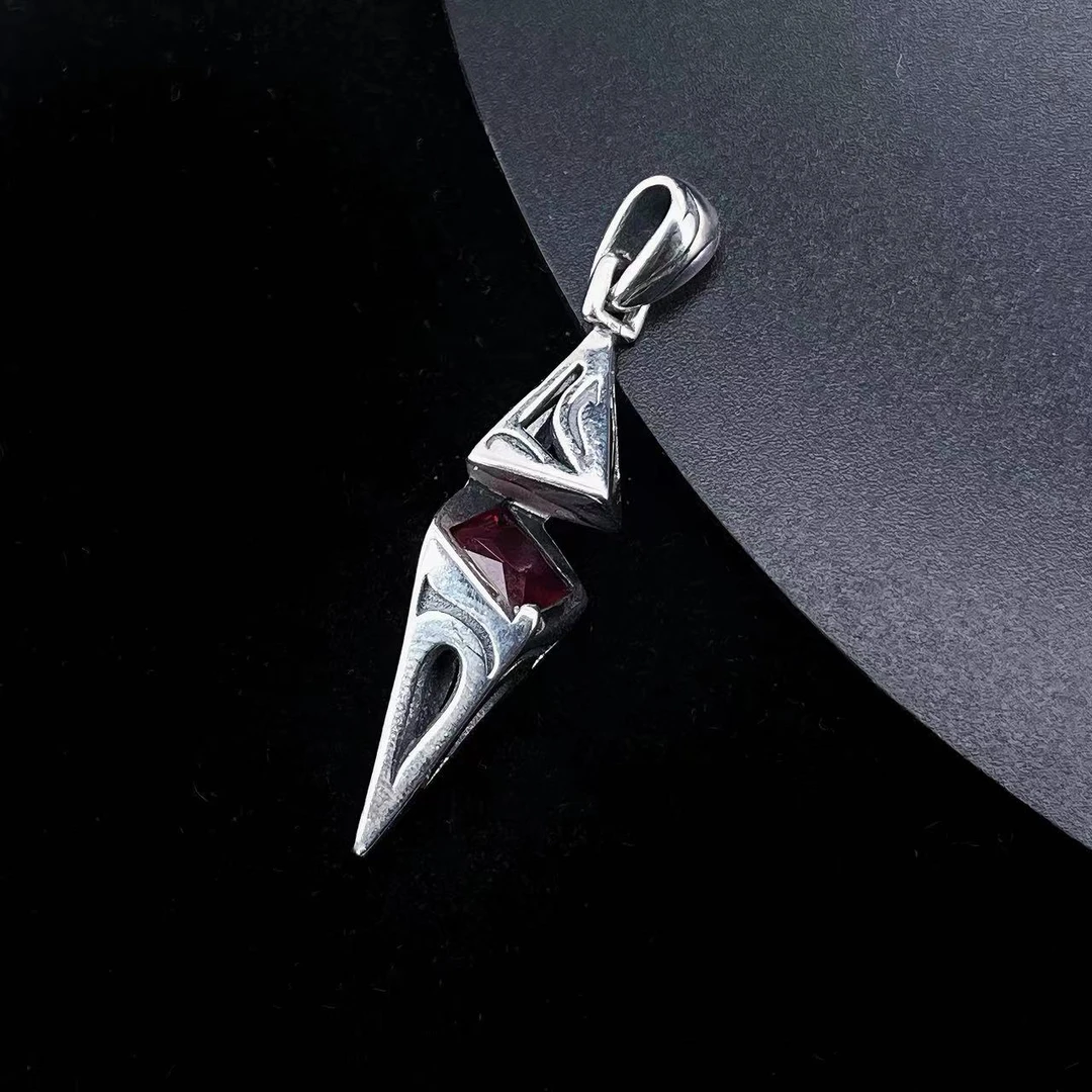 鸿聚隆 吊坠925银 NO033小众简约个性异形红锆吊坠时尚复古做旧