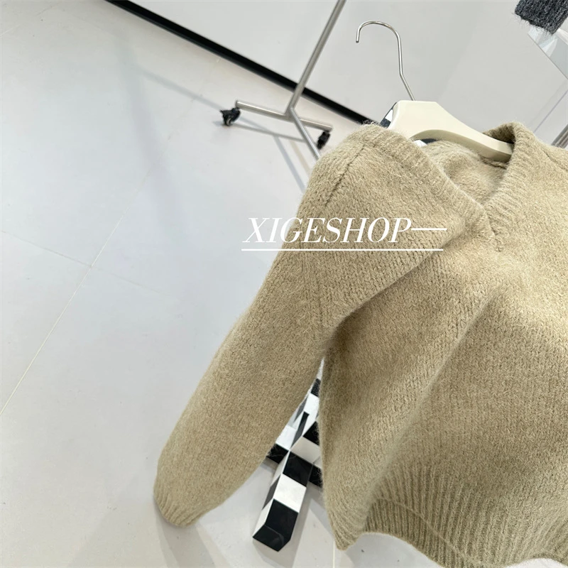 软糯v领厚实毛衣 可叠穿