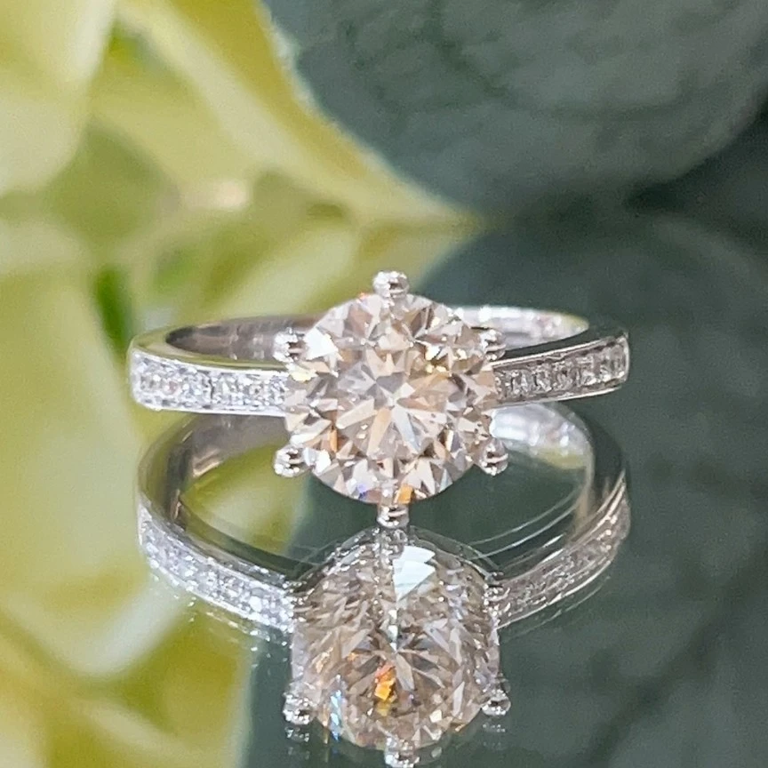 特价！2克拉钻石戒指 IJ色SI