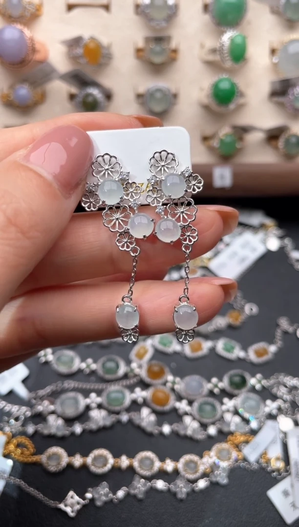 【闪购商品】翡翠耳钉银S925镶嵌11111