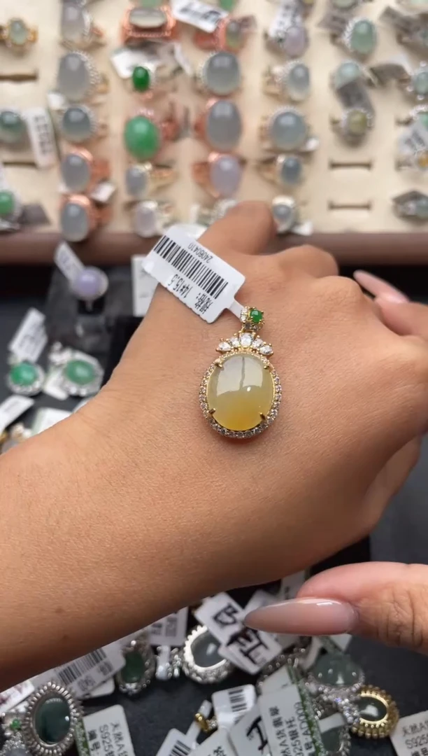 【闪购商品】翡翠吊坠(赠链)银S925镶嵌11111