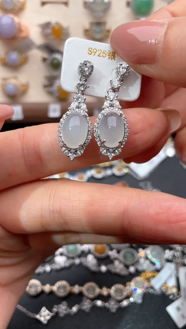 【闪购商品】翡翠耳钉银S925镶嵌11111