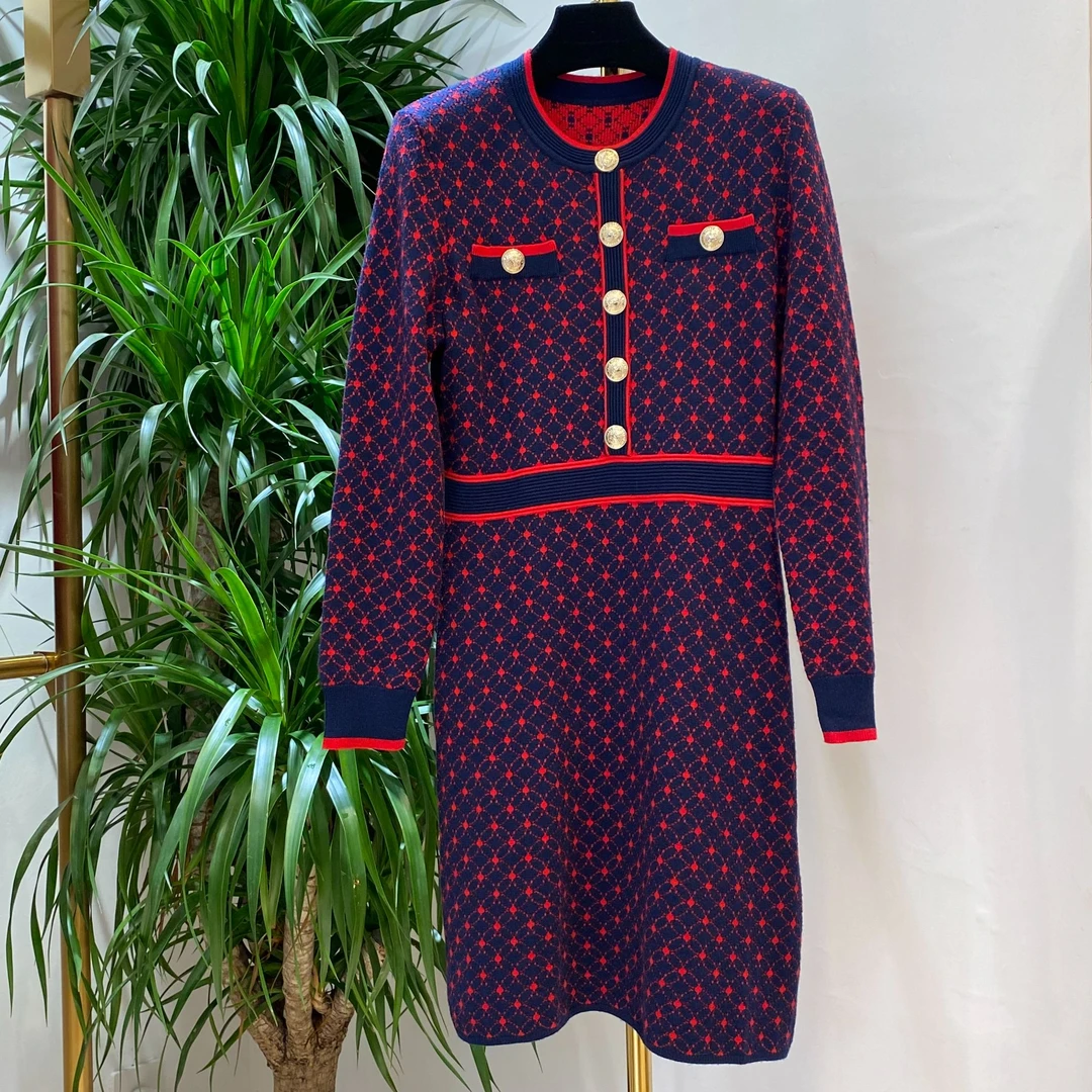 2025新款春秋收腰显瘦气质轻奢设计感连衣裙高端法式小香风中长款