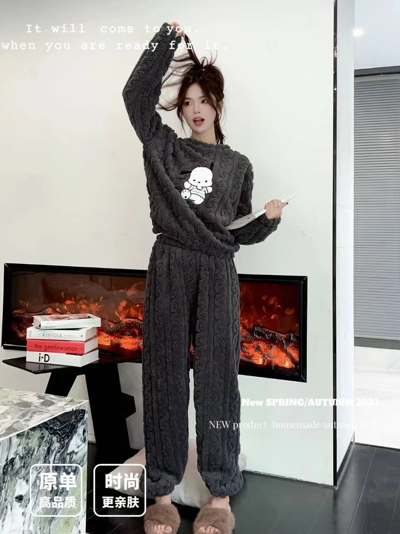 女士睡衣哈帕狗提花舒棉绒套装圆领家居服大码冬季保暖加厚睡衣