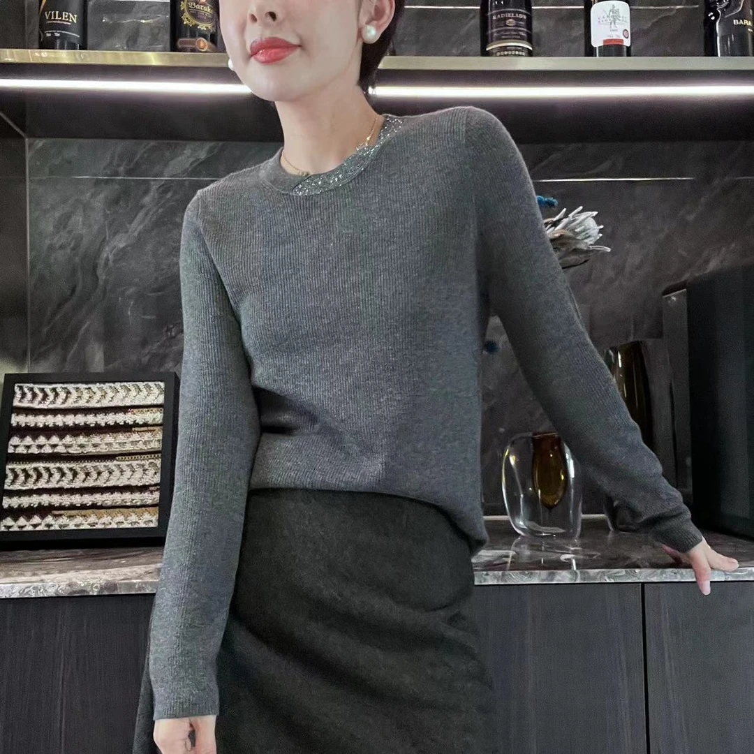 MINGGANG/名港【小轻奢】月牙烫钻圆领竖坑条针织衫  MG7189