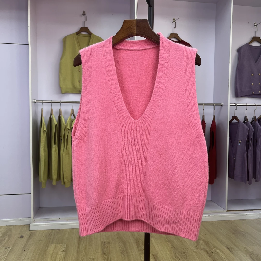 033秋冬季新款叠穿纯色针织毛衣深V领马甲女款套头宽松坎肩背心