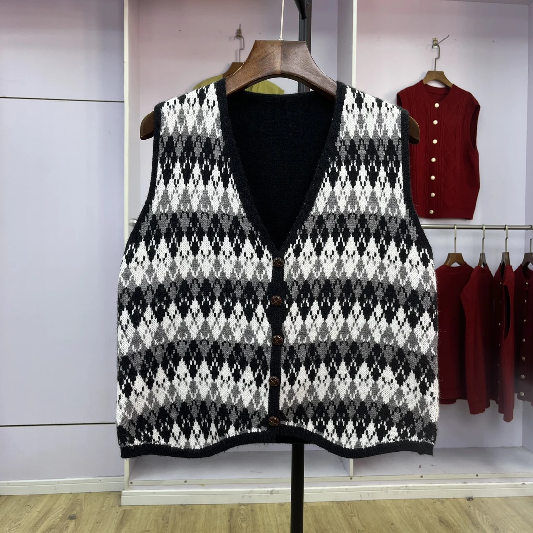 387 针织马甲女2024秋季撞色复古背心毛衣休闲坎肩短款外搭上衣