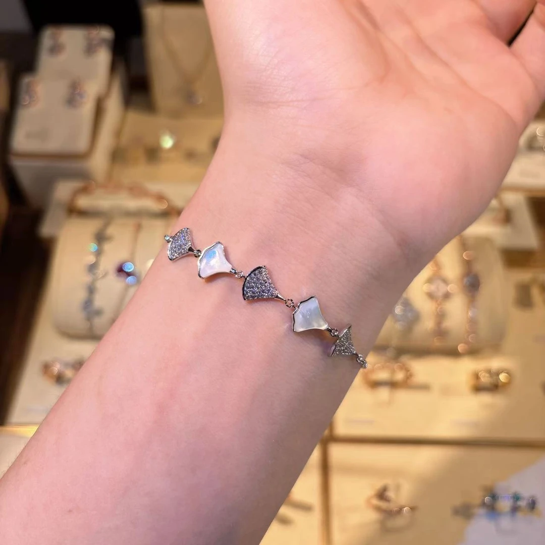 GSTS 铜合金合成锆石手链 SL943轻奢小众设计裙子简约手链气质