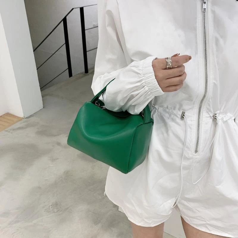 夏天软皮手提小包包女2023新款日韩洋气质感斜挎包手机拿包枕头包