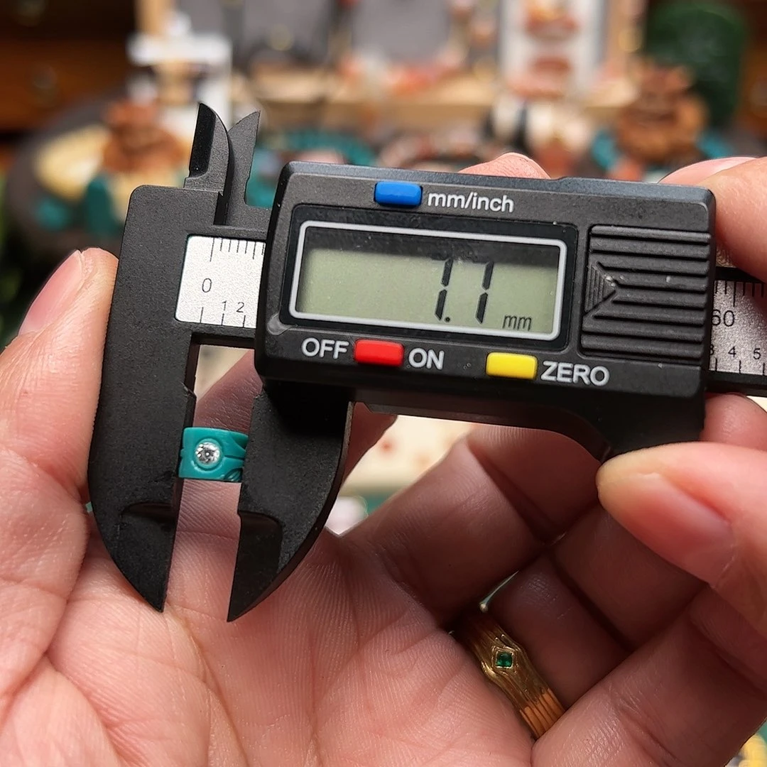 绿松石配饰未镶嵌