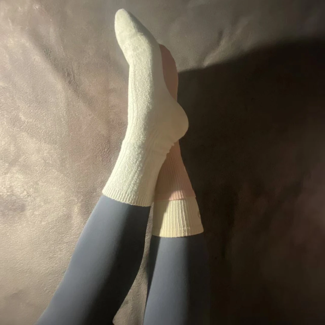 男女同款 高筒普通多色袜配鲨鱼裤   颜色好多  好好看