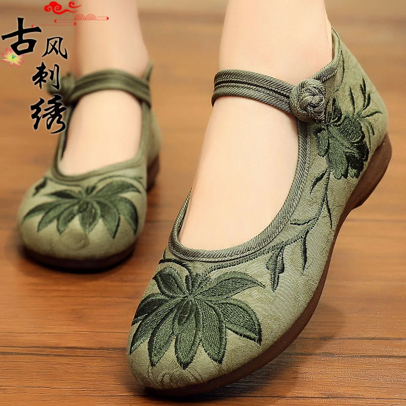 夏季软底国风妈妈鞋一脚蹬中国风女子汉服鞋休闲平底网红女款单鞋