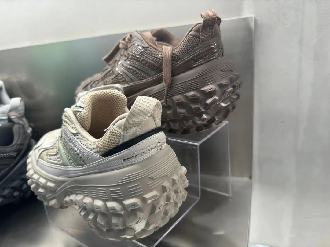 【艺萍精选】秋冬设计感摇摇鞋不累脚运动休闲鞋美拉德56-00