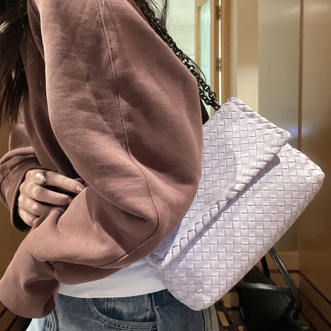 95新 BOTTEGA VENETA/葆蝶家 樱花粉中号奥林匹亚单肩斜挎包