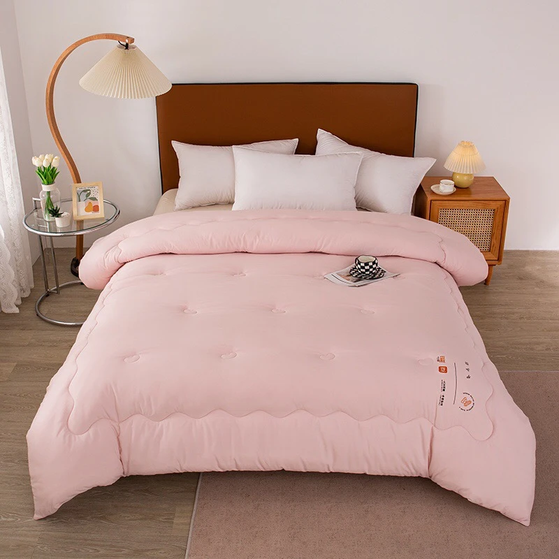 鲜豆因子被，嫩柔柔、翻倍软，软糯特随身，保暖恒温还透气，不变形