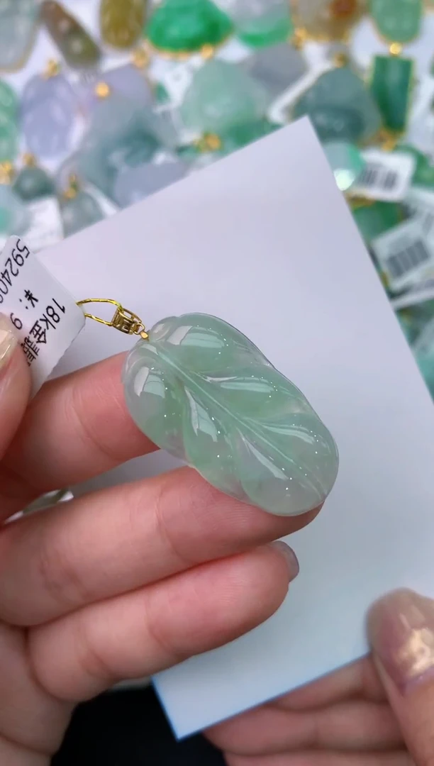 【闪购商品】翡翠颈饰18K金镶嵌1111111111