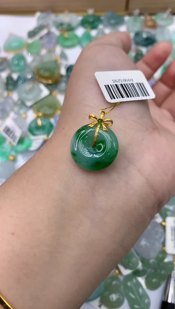 【闪购商品】翡翠颈饰18K金镶嵌111111111111