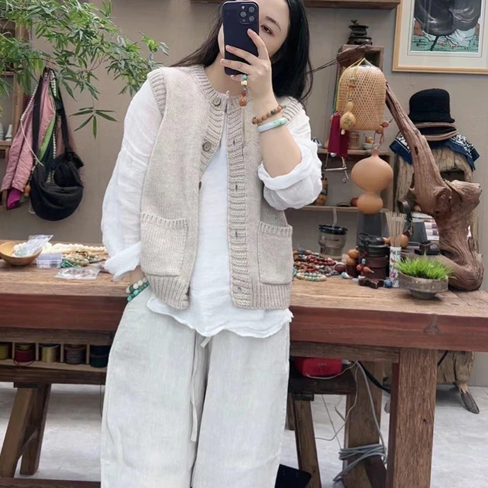 小秋自制　秋冬款休闲宽松百搭针织羊毛混纺马夹　910出游服装女