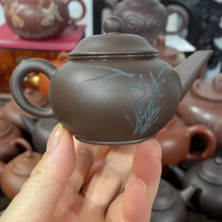 紫砂茶壶立**爻紫砂等产品远销欧洲各地