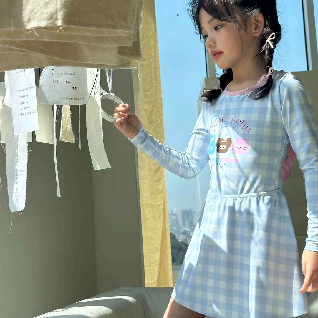 女童新款泳衣多巴胺韩系公主风格子控游泳衣女宝长袖连体时尚女童