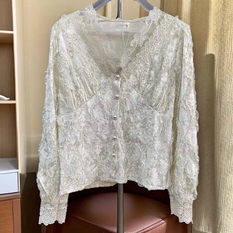 944#【木兮兮专属】2024年春季新款休闲气质显瘦蕾丝小衫女款