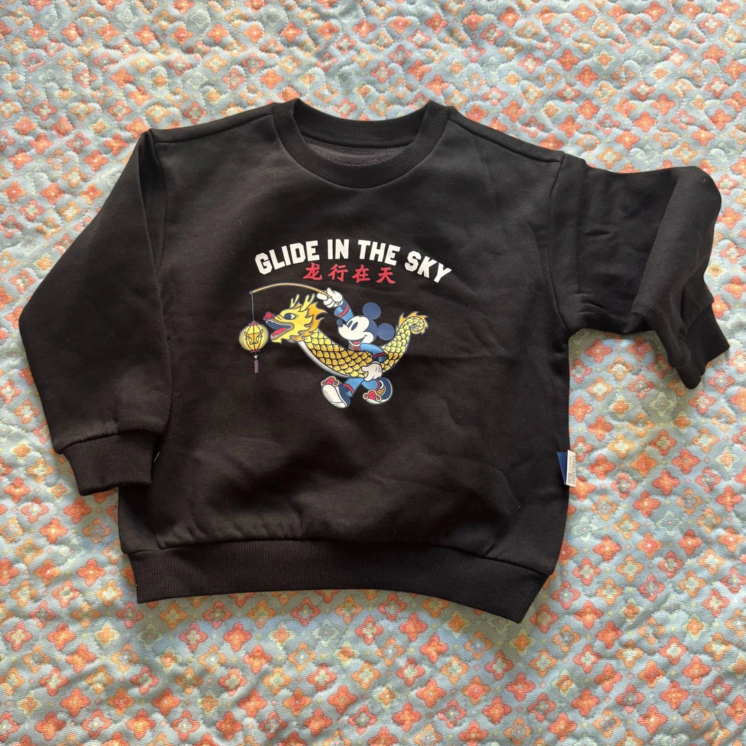 巴拉童装龙行天下卫衣