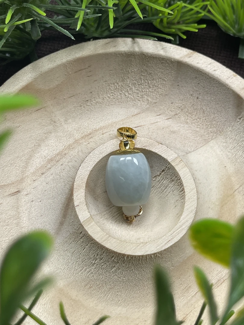 危料 A货白色路路通吊坠精美气质百搭时尚简约款 【多样性发货】