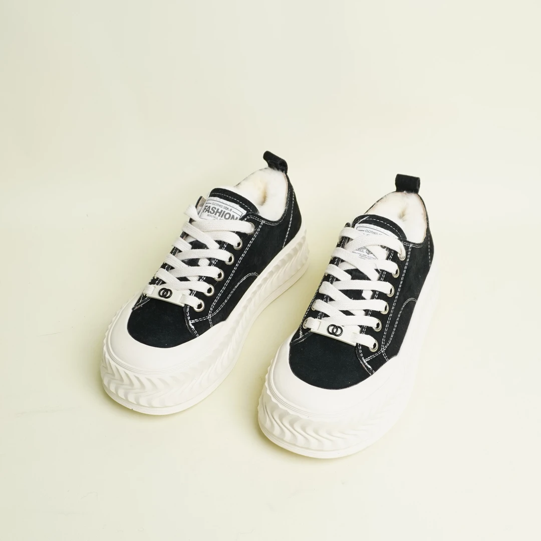 AL8201-6 冬季新款真皮休闲女鞋运动鞋加绒鞋松糕底棉鞋黑色单鞋