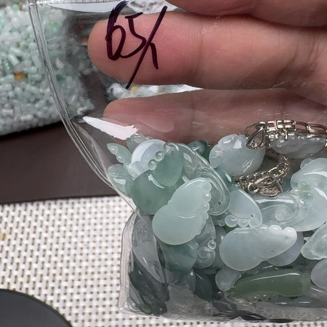 翡翠挂件未镶嵌福利